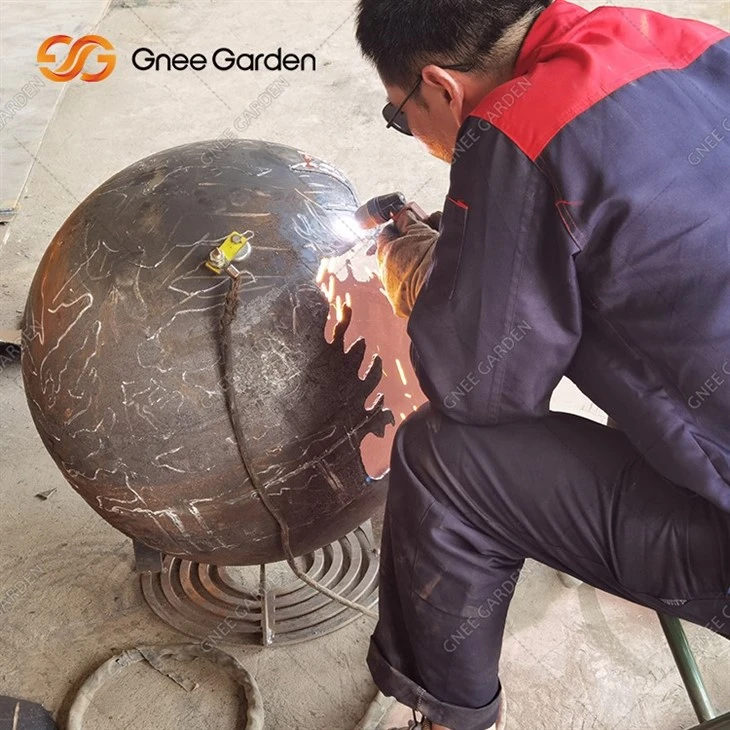 Backyard Customized Corten Steel Sphere Rust Outdoor Fire Sphere