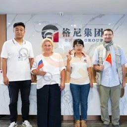 Corten Steel fire place in home（1）