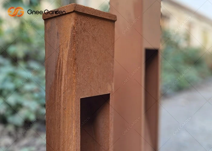 Laser Cutting Patterned Metal Solar Garden Bollard Light