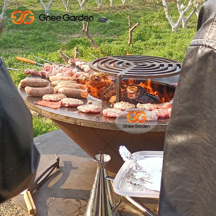 Barbecue extérieur en Corten pour usage familial