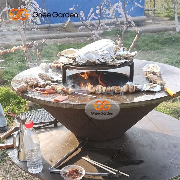 Outdoor Corten BBQ Grill For Family Use