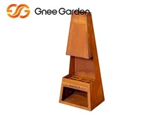 Foyer extérieur autoportant en acier Corten