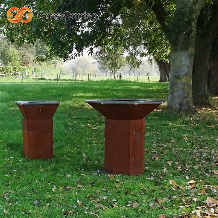 Corten Black Hexagonal Grill pour le divertissement en plein air